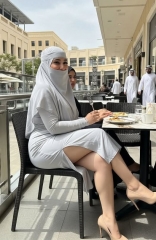 Femme voilée.jpg